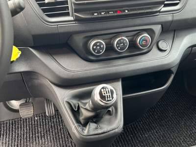Renault Trafic Van FG L2 H1 T30 Blue dCi 150 MY24 Bianco usata Albignasego