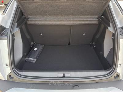 Peugeot 2008 Hybrid 145cv e-DCS6 Allure auto Bianco usata Cercola