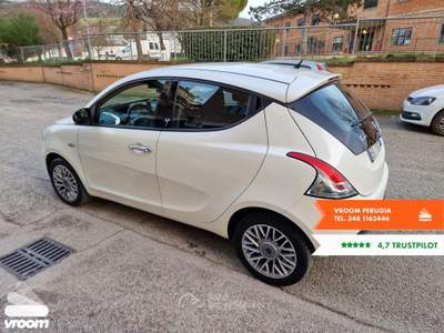 Lancia Ypsilon Ypsilon 1.3 MJT 16V 95 CV 5 porte S&S Platinum Bianco usata Perugia