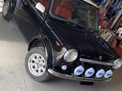 MINI Clubman MINI 3p 1.0 Mayfair my85 Nero usata Roma