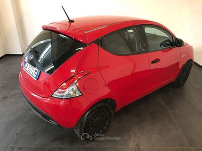 Lancia Ypsilon  1.2 69 CV 5p. Silver Rosso usata Casalserugo
