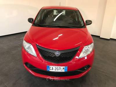 Lancia Ypsilon  1.2 69 CV 5p. Silver Rosso usata Casalserugo