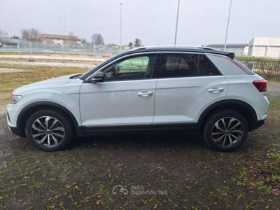 Volkswagen T-Roc T-Roc 2.0 tdi Style 150cv dsg Bianco usata Altivole