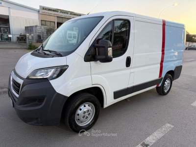Peugeot Boxer 330 2.2 HDi/110CV FAP PC-TN Combi Comfort Bianco usata Follonica
