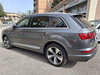 Audi Q7 Q7 3.0 tdi mhev Sport Plus quattro s-line  7p Grigio usata Monterotondo