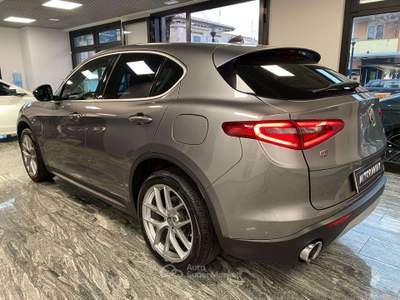 Alfa Romeo Stelvio Stelvio Q4 2.2 diesel 210cv cerchi 20 come nuova Grigio usata Albano Laziale