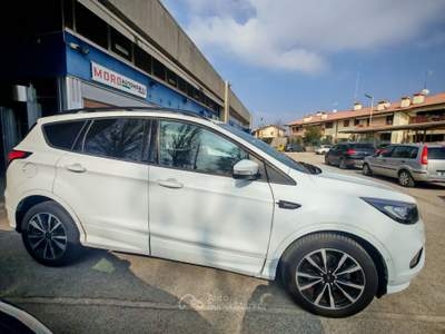 Ford Kuga Impeccabile Bianco usata UDINE