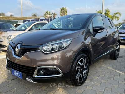 Renault Captur Start&Stop Energy R-Link Grigio usata Mesagne