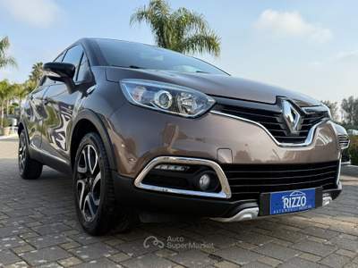 Renault Captur Start&Stop Energy R-Link Grigio usata Mesagne