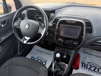 Renault Captur Start&Stop Energy R-Link Grigio usata Mesagne