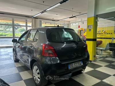 Toyota Yaris cambio automatico, ok neopatentati, unico proprietario Grigio usata Arezzo