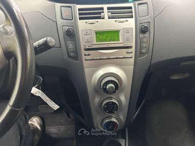 Toyota Yaris cambio automatico, ok neopatentati, unico proprietario Grigio usata Arezzo