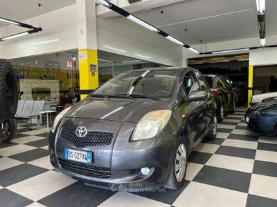 Toyota Yaris cambio automatico, ok neopatentati, unico proprietario Grigio usata Arezzo