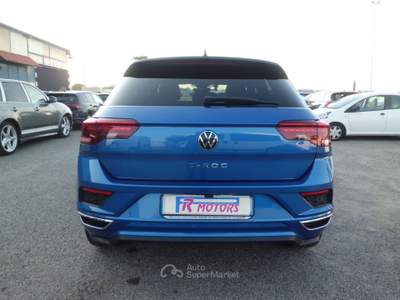 Volkswagen T-Roc SCR 150 CV DSG R-Line Blu/Azzurro usata Marconia di Pisticci