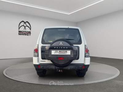 Mitsubishi Pajero 3.2 100th Auto Bianco usata Roma