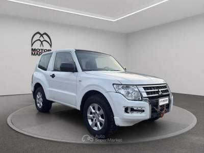 Mitsubishi Pajero 3.2 100th Auto Bianco usata Roma