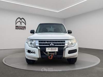Mitsubishi Pajero 3.2 100th Auto Bianco usata Roma