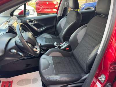 Peugeot 2008 1.6 bluehdi Allure 100cv Rosso usata Cernusco sul Naviglio