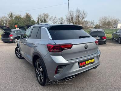 Volkswagen T-Roc R-LINE DSG 1.5 TSI 150 CV ACT Grigio usata Ravenna