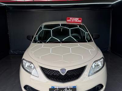Lancia Ypsilon 95 CV Platinum 2016 Beige usata Teverola
