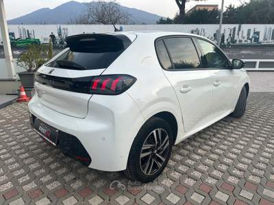 Peugeot 208 Stop&Start 5 porte ALLURE PACK Bianco usata Sant'Anastasia