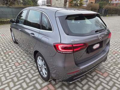 Mercedes-Benz Classe B B 180 Automatic Premium 136cv Grigio usata Robassomero