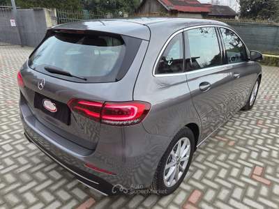 Mercedes-Benz Classe B B 180 Automatic Premium 136cv Grigio usata Robassomero