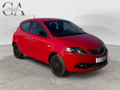 Lancia Ypsilon 1.0 firefly hybrid Silver s&amp;s 70cv usata Rovigo