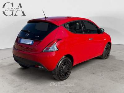 Lancia Ypsilon 1.0 firefly hybrid Silver s&amp;s 70cv usata Rovigo