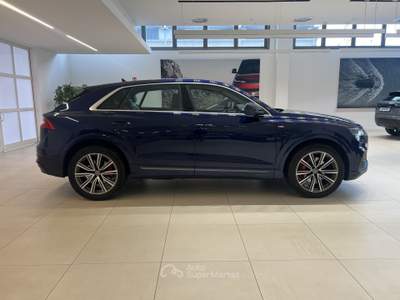 Audi Q8 Q8 55 TFSI quattro tiptronic Sport Blu/Azzurro usata Forlì