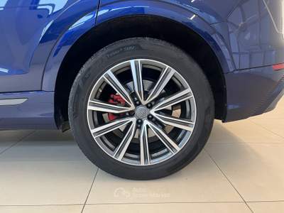 Audi Q8 Q8 55 TFSI quattro tiptronic Sport Blu/Azzurro usata Forlì