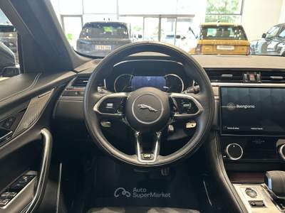 Jaguar F-Pace 2.0 D 204 CV AWD aut. R-Dynamic Black Nero usata Forlì