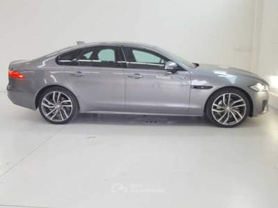 Jaguar XF 2.0 D 180 CV AWD aut. Chequered Flag Grigio usata Forlì