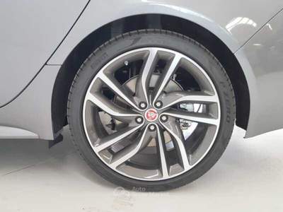 Jaguar XF 2.0 D 180 CV AWD aut. Chequered Flag Grigio usata Forlì
