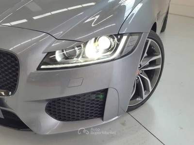 Jaguar XF 2.0 D 180 CV AWD aut. Chequered Flag Grigio usata Forlì
