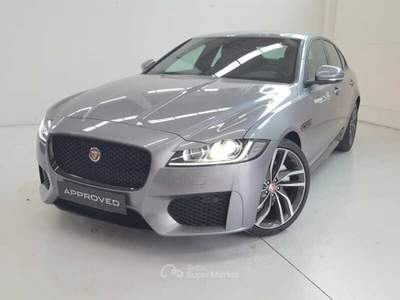 Jaguar XF 2.0 D 180 CV AWD aut. Chequered Flag Grigio usata Forlì