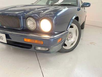Jaguar XJ XJR 4.0 Blu/Azzurro usata Forlì