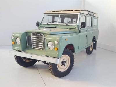 Land Rover Defender 109 SW 2.2D Verde usata Forlì