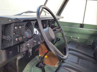 Land Rover Defender 109 SW 2.2D Verde usata Forlì