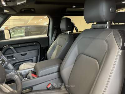 Land Rover Defender 90 3.0D I6 200 CV AWD Auto X-Dynamic SE Nero usata Forlì