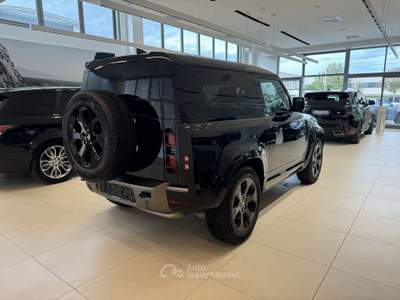 Land Rover Defender 90 3.0D I6 200 CV AWD Auto X-Dynamic SE Nero usata Forlì