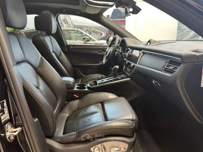 Porsche Macan 2.0 265CV PDK AUT Nero usata Forlì