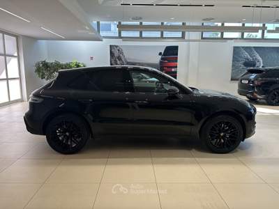 Porsche Macan 2.0 265CV PDK AUT Nero usata Forlì