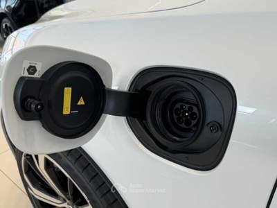 Volvo XC60 T6 RECHARGE PLUG-IN HYBRID ULTRA DARK AWD Bianco usata Forlì