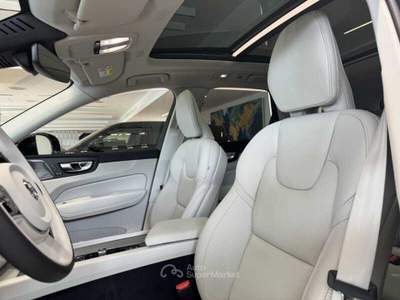 Volvo XC60 T6 RECHARGE PLUG-IN HYBRID ULTRA DARK AWD Bianco usata Forlì