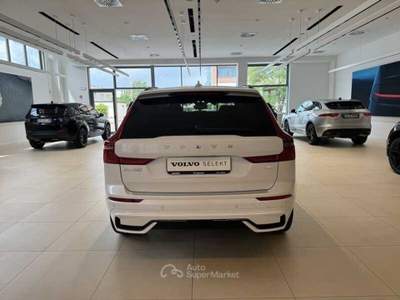 Volvo XC60 T6 RECHARGE PLUG-IN HYBRID ULTRA DARK AWD Bianco usata Forlì