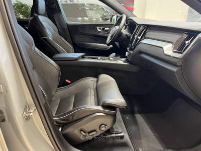 Volvo XC60 XC60 B5 AWD automatico Plus Dark Grigio usata Forlì