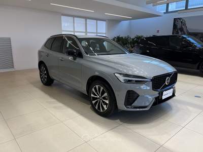 Volvo XC60 XC60 B5 AWD automatico Plus Dark Grigio usata Forlì