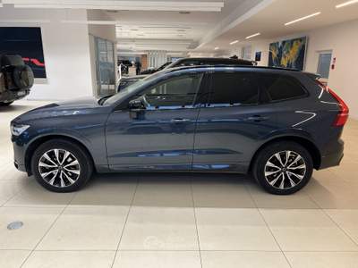 Volvo XC60 XC60 B4 (d) AWD automatico Plus Dark Blu/Azzurro usata Forlì