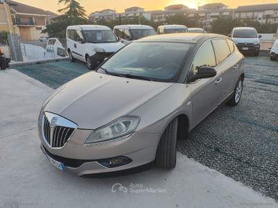 Lancia Delta Delta 1.6 MJT Platino TETTO APRIBILE, LED Beige usata Ascoli Satriano